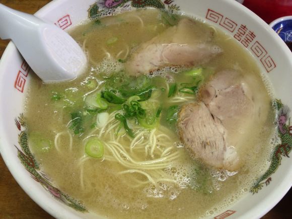 「冨ちゃんラーメン」一風堂創業者も認める、豚骨ラーメンが美味い！