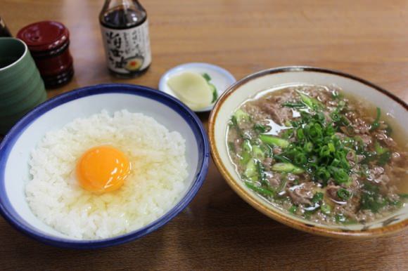 大阪・難波の肉吸い名店「千とせ」