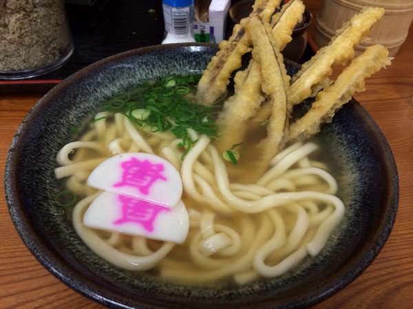 北九州の定番うどんチェーン「資さんうどん」