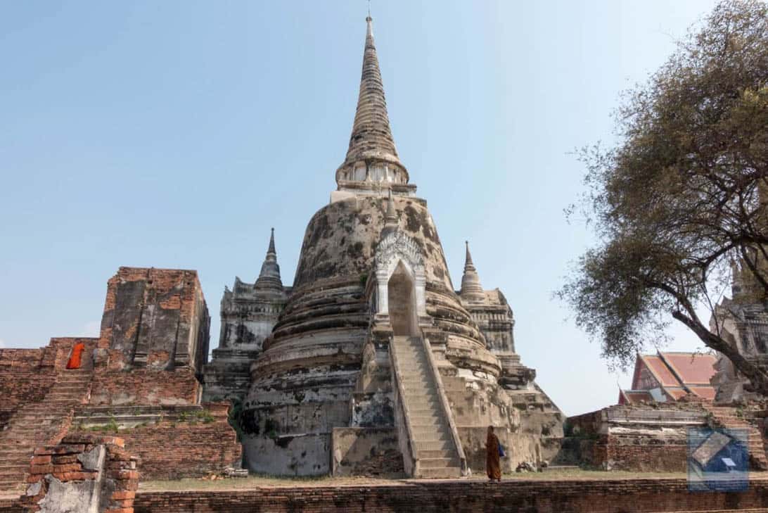 Ayutthaya ruins thailand 33