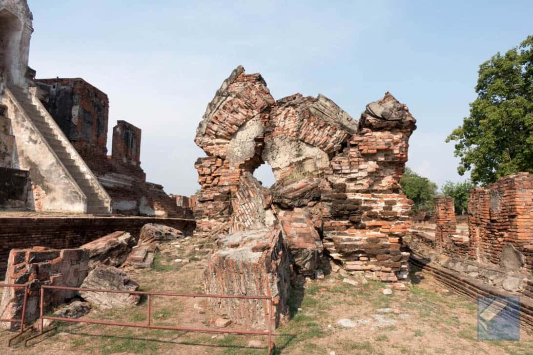 Ayutthaya ruins thailand 36