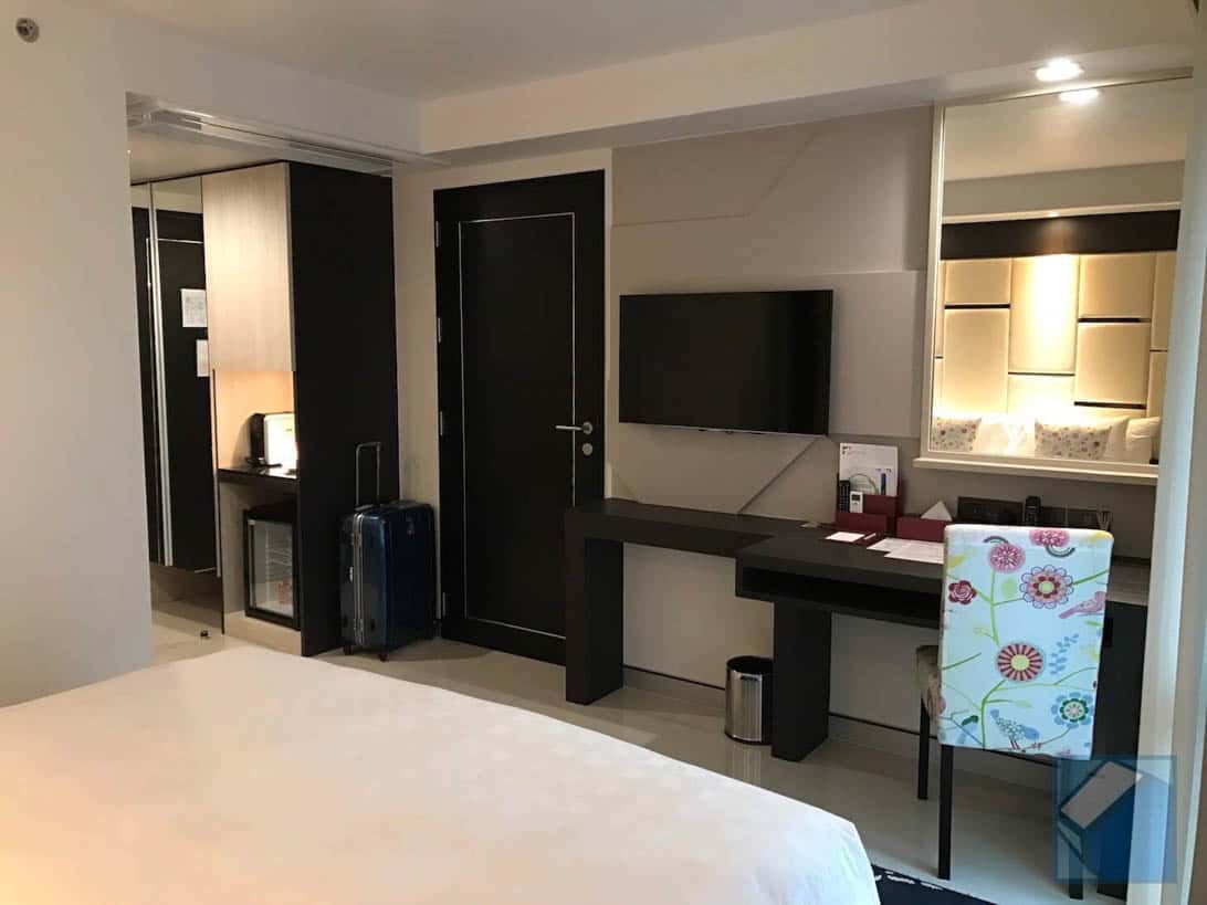 Hotel clover asoke 8