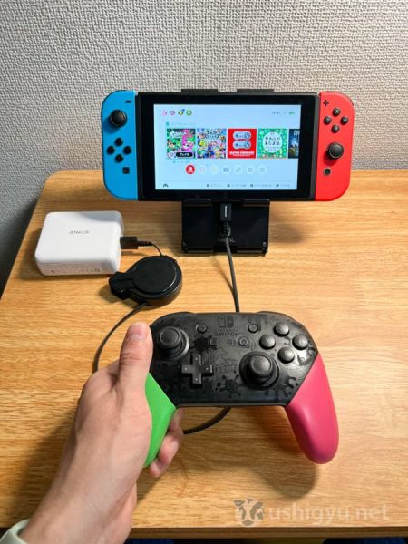 Nintendo Switchを充電しながらプレイするために必要なバッテリー、スタンド、ケーブル