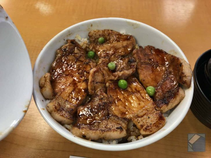 帯広名物豚丼発祥の店「ぱんちょう」