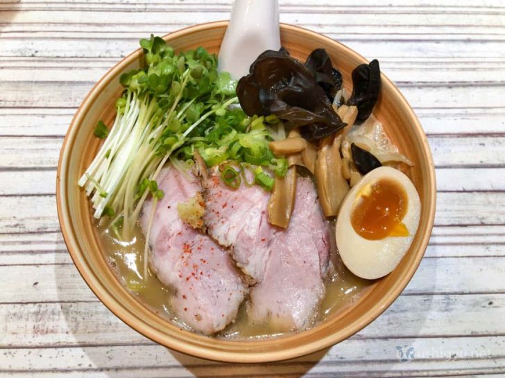 らーめん春友流の味噌ラーメン