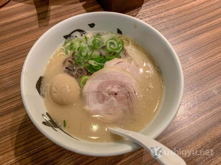 「まんかい」の純とん煮玉子入り