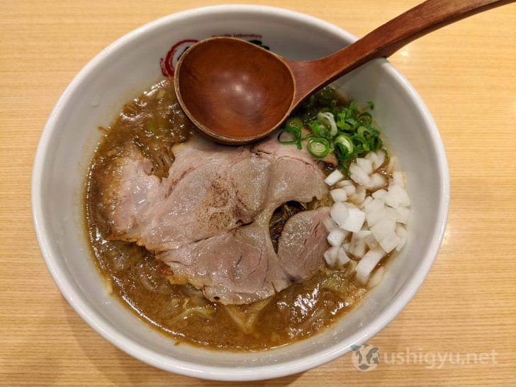 甘くてコクのある味噌ラーメン「黄雲」