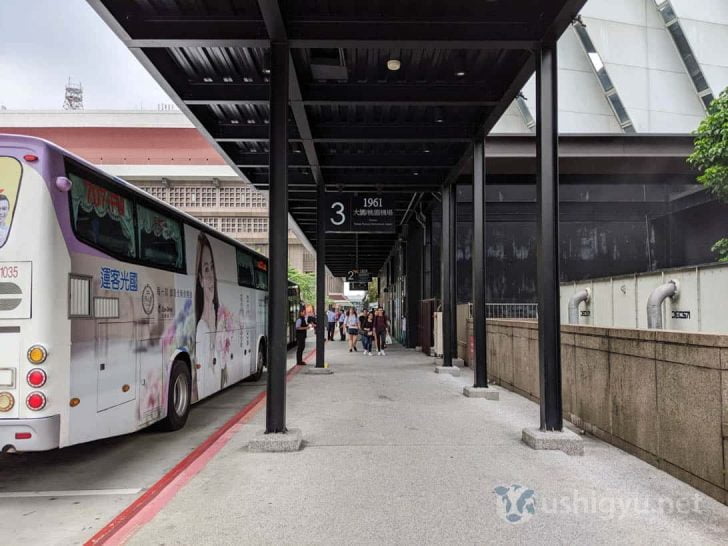 集合場所は台北駅の北側にある「國光客運」というバス会社のターミナル