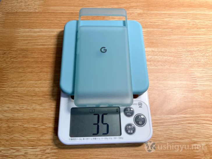 重量は35g。一般的なスマートフォンケースと同じくらい