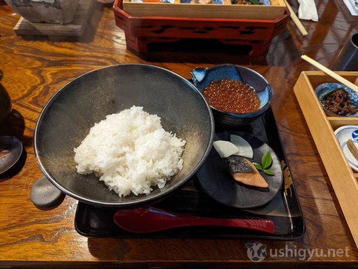 噛むたびにお米の旨味や甘味がじわじわと滲み出てくる