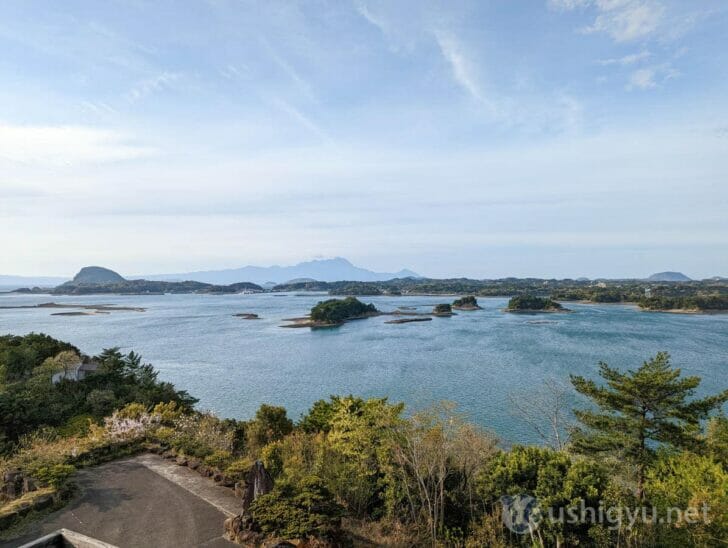 天空の船は丘の上につくられているので、天草の島々と海がかなり遠くまで見渡せます