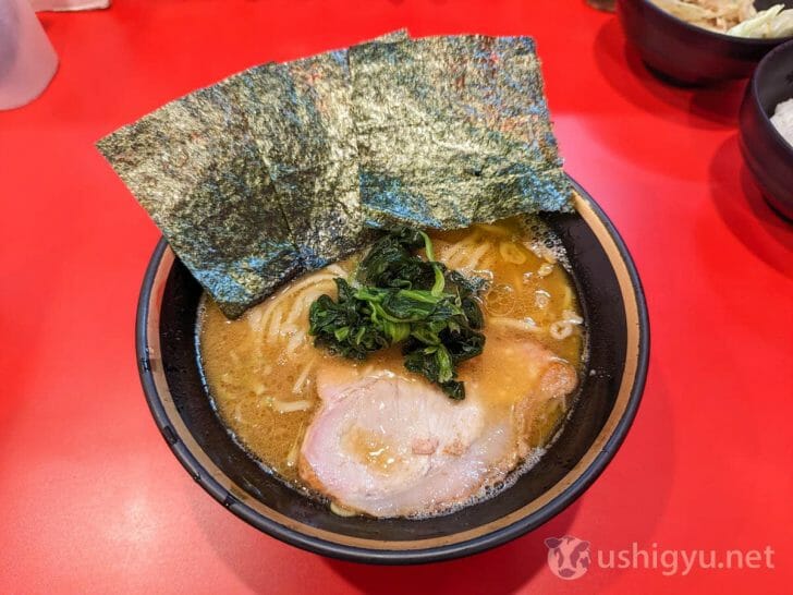 吉村家直系店・内田家のラーメン