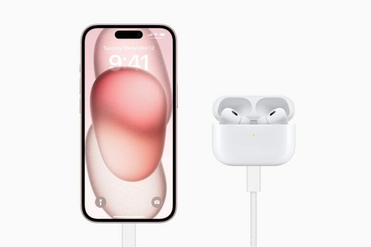 iPhone 15はAirPodsの充電も可能