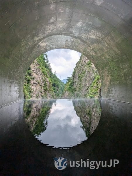 清津峡トンネルの終点であり、いちばんの景観・写真スポット